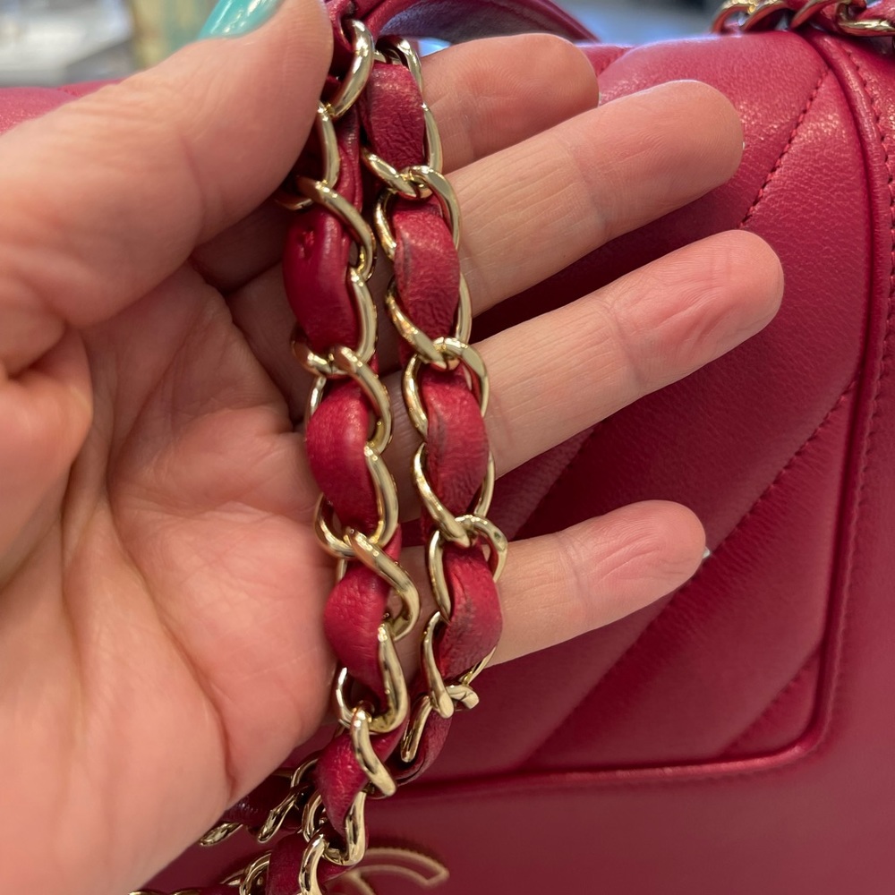 ❌❌SOLD on another site❌❌ Chanel Vintage Mademoiselle Flap bag in deep pink - Picture 8 of 13